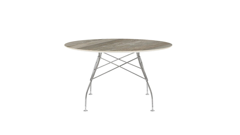 Glossy round table by Kartell