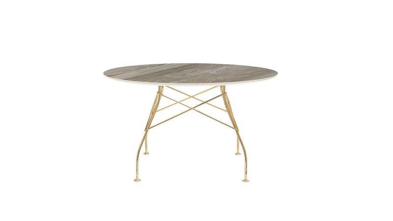 Glossy round table by Kartell