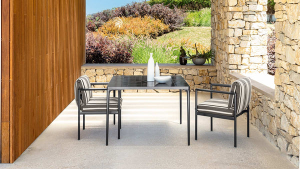Nalu outdoor dining table