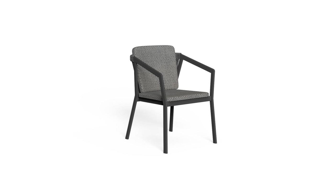 Nova outdoor dining chair