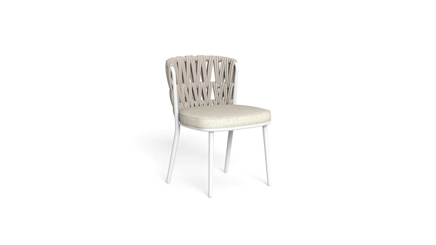 Swipe outdoor dining chair