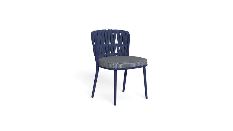 Swipe outdoor dining chair