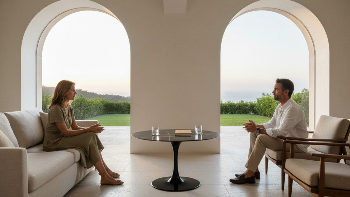 TULIP COUCHTISCH MIT SAHARA MARMOR TISCHPLATTE